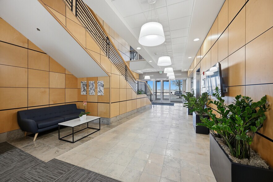 More Photos Of 630 Plaza Dr, Highlands Ranch Unknown For Lease