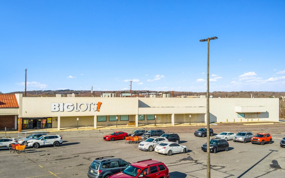 More Photos Of 210-290 Susquehanna Blvd, West Hazleton General Retail For Sale