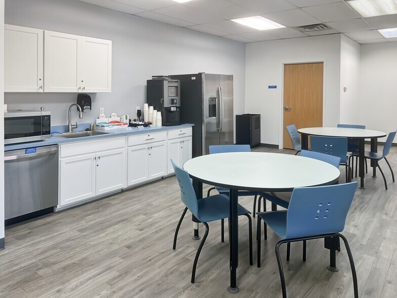 More Photos Of 1340-1350 N Fairfield Rd, Dayton Coworking Space