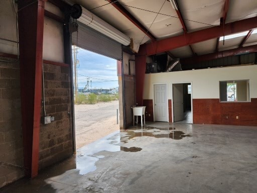 More Photos Of 4504 S Country Club Rd, Tucson Warehouse For Lease
