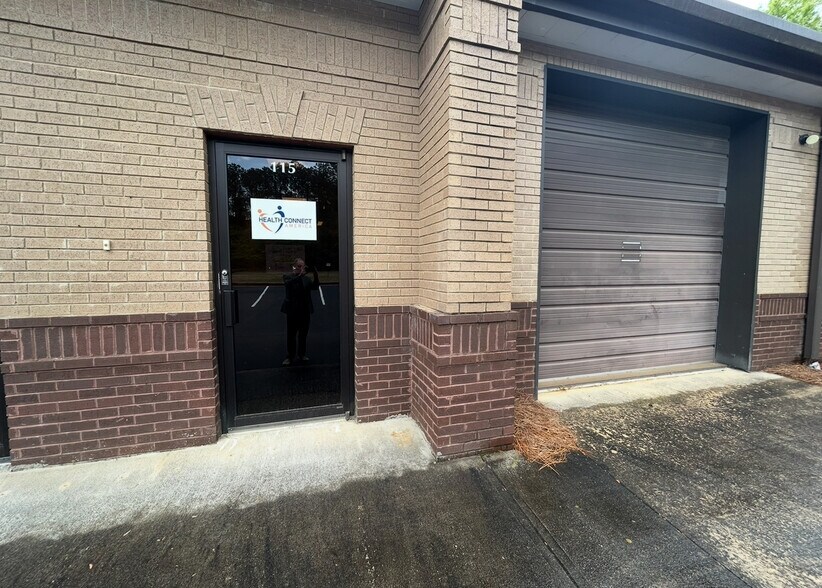 More Photos Of 3030 McEver Rd, Gainesville Medical For Sale