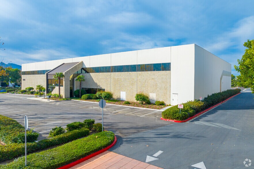 More Photos Of 809 Calle Plano, Camarillo Manufacturing For Lease