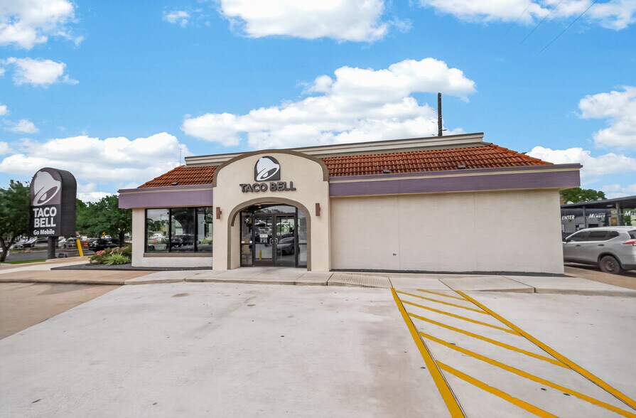 More Photos Of 2223 Dorrington St, Houston Medical For Lease