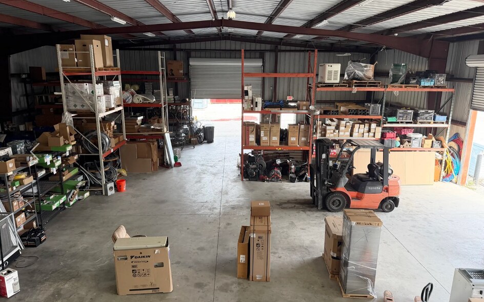More Photos Of 290 Paint St, Rockledge Industrial For Lease
