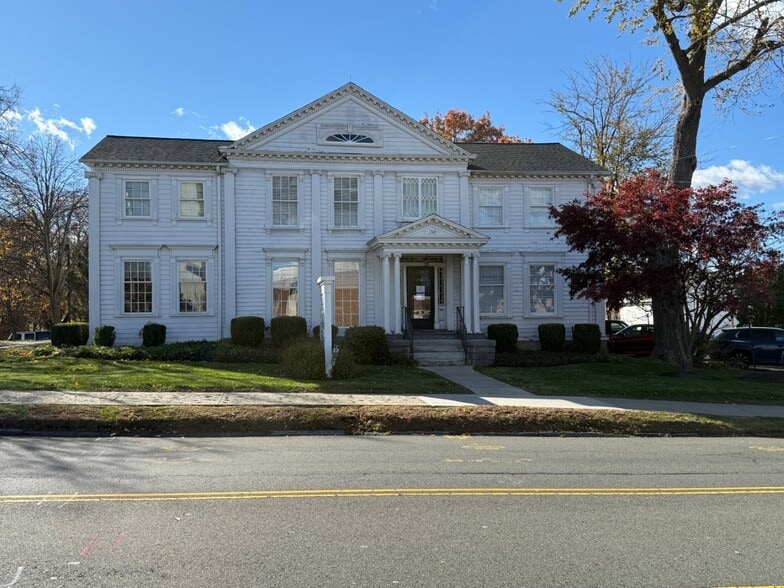 Primary Photo Of 158 Deer Hill Ave, Danbury Office For Sale