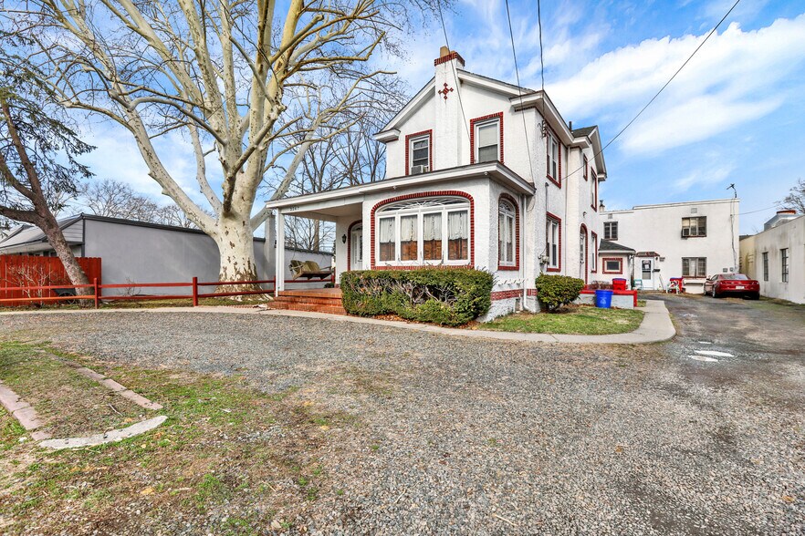 More Photos Of 2267 E Farragut Ave, Bristol Multifamily For Sale