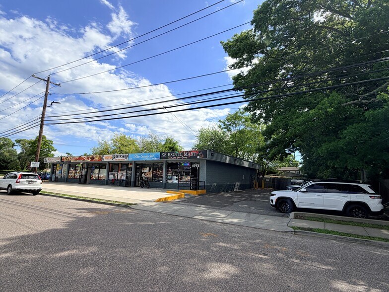 More Photos Of 1225-1235 Grundy Ave, Holbrook Storefront For Sale