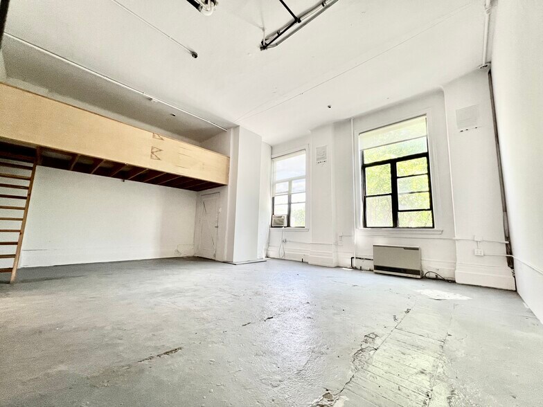 More Photos Of 51-55 Nassau Ave, Brooklyn Loft Creative Space For Lease