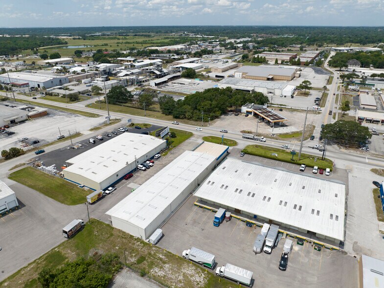 More Photos Of 2226 S Combee Rd, Lakeland Warehouse For Lease