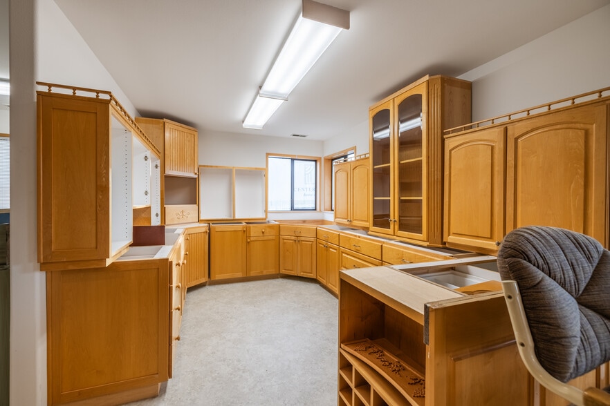 More Photos Of 3111 T Ave, Anacortes Warehouse For Sale