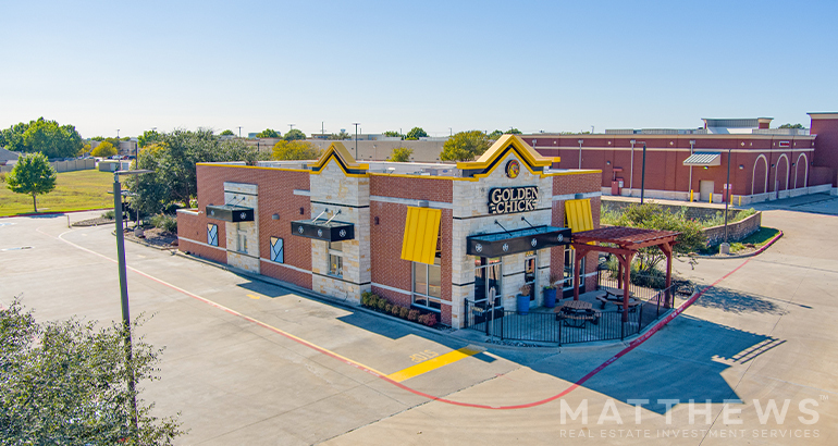 Primary Photo Of 1400 Turner Warnell Rd, Mansfield Fast Food For Sale