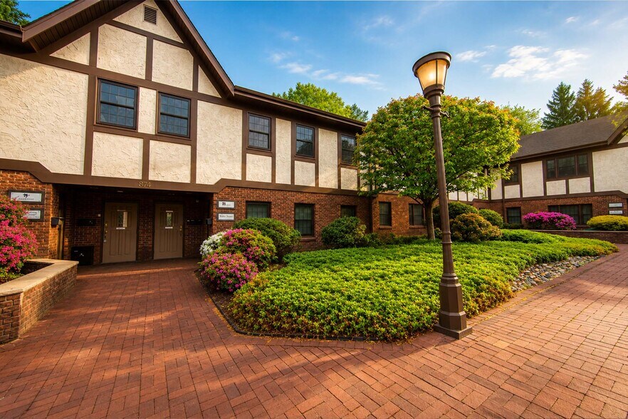More Photos Of 874 Pompton Ave, Cedar Grove Medical For Sale
