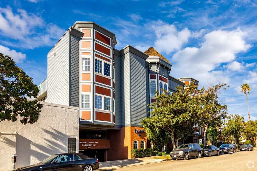 More Photos Of 1448 15th St, Santa Monica Office For Sale