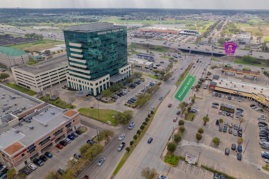 More Photos Of 9999 Bellaire Blvd, Houston Medical For Lease