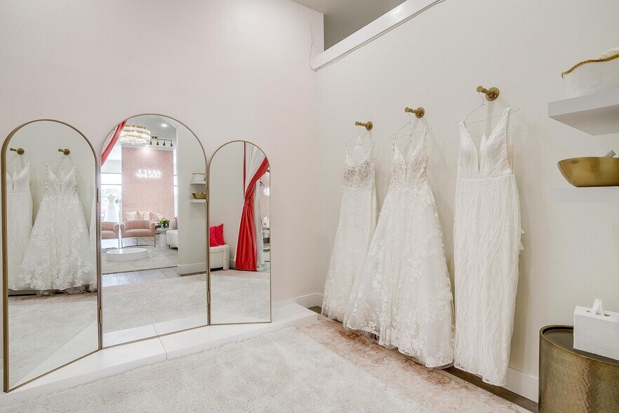 More Photos Of 1801 Lone Oak Rd, Weatherford Storefront Retail Office For Lease