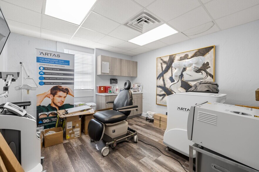 More Photos Of 815 S Howard Ave, Tampa Medical For Sale