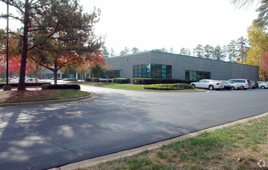 More Photos Of 3100 Northwoods Pl, Peachtree Corners Light Distribution For Lease