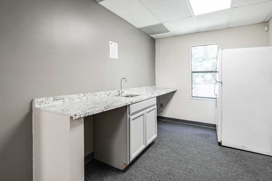 More Photos Of 18410 FM 1314 Rd, Conroe Lodge Meeting Hall For Sale