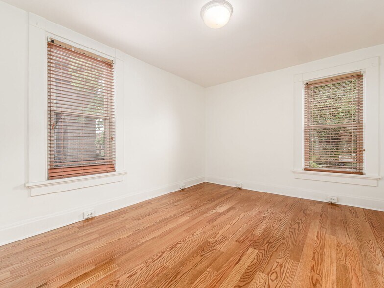 More Photos Of 857 S High St, Columbus Office Residential For Sale