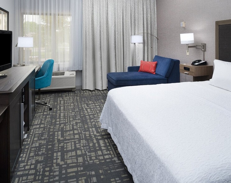 More Photos Of 101 Sodrac Dr, North Sioux City Hotel For Sale