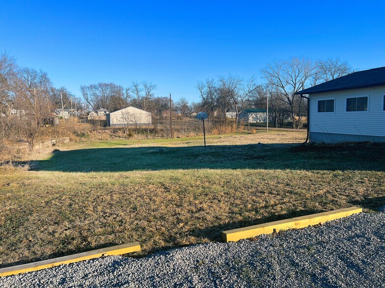 More Photos Of 418 S 14th St, Wymore General Retail For Sale