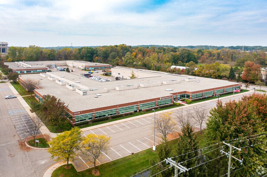 More Photos Of 27275 Haggerty Rd, Novi Unknown For Lease