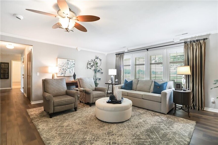 More Photos Of 5039 Primrose Rd, Springdale Specialty For Sale