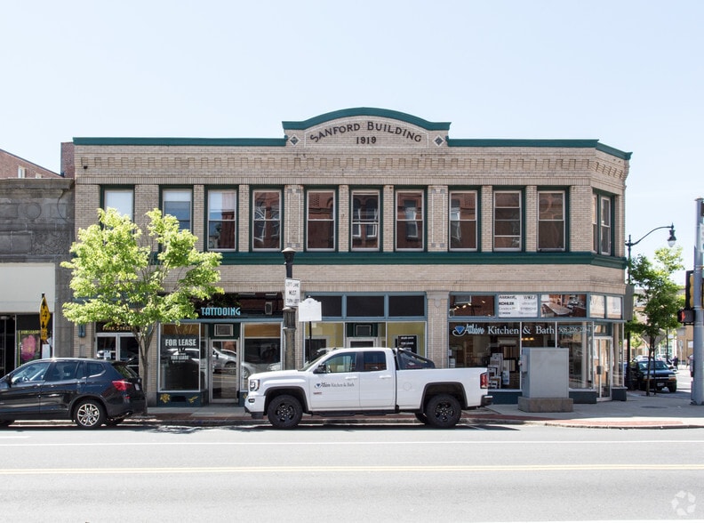 More Photos Of 1 Park St, Attleboro Storefront Retail Office For Lease