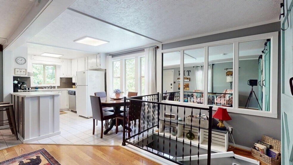 More Photos Of 8045 Sarah Thomas Rd, Silver Point Specialty For Sale