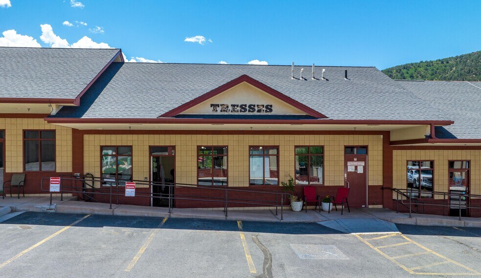 More Photos Of 2550 Highway 82, Glenwood Springs Showroom For Sale