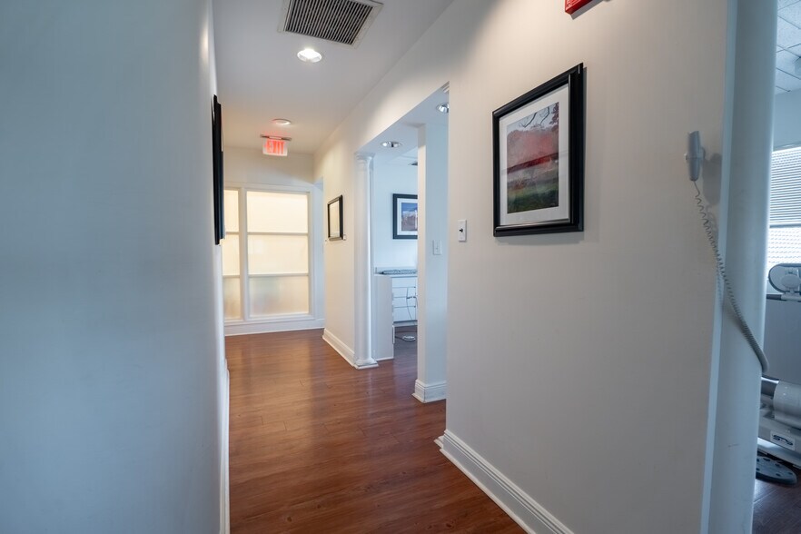 More Photos Of 1704-1726 N University Dr, Coral Springs Medical For Sale