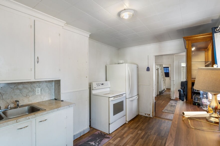 More Photos Of 140 Green St, Somersworth Apartments For Sale