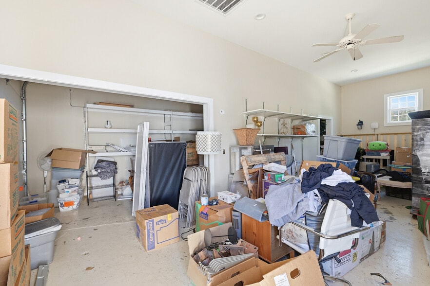 More Photos Of 3501 Denton Hwy, Haltom City Office For Lease