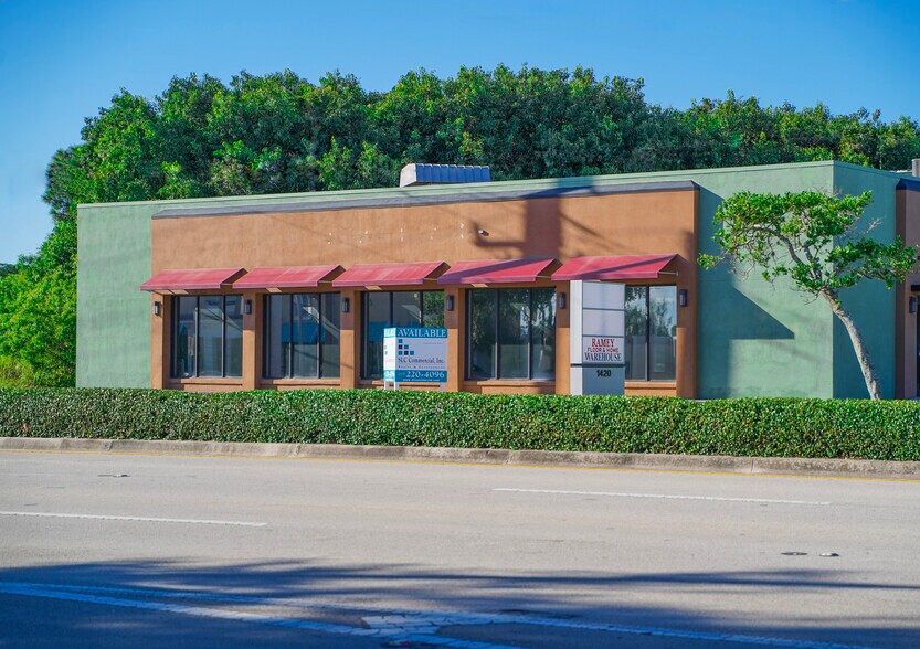 Primary Photo Of 1420 SE Federal Hwy, Stuart Warehouse For Lease