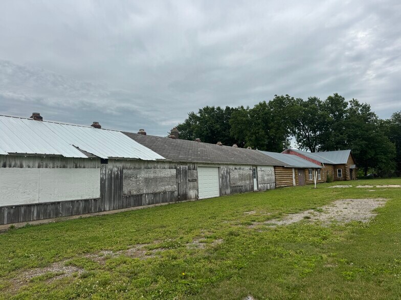 More Photos Of 21951 115th St, Iowa Falls Warehouse For Sale