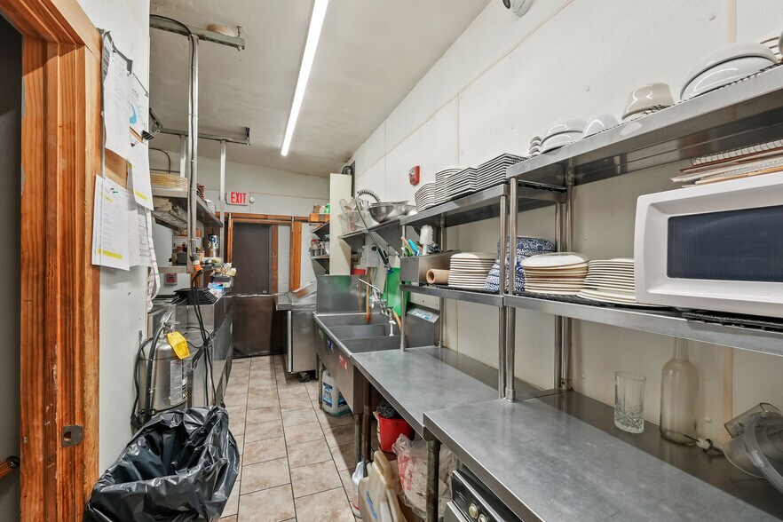 More Photos Of 1091 Main St, Pawtucket Restaurant For Sale