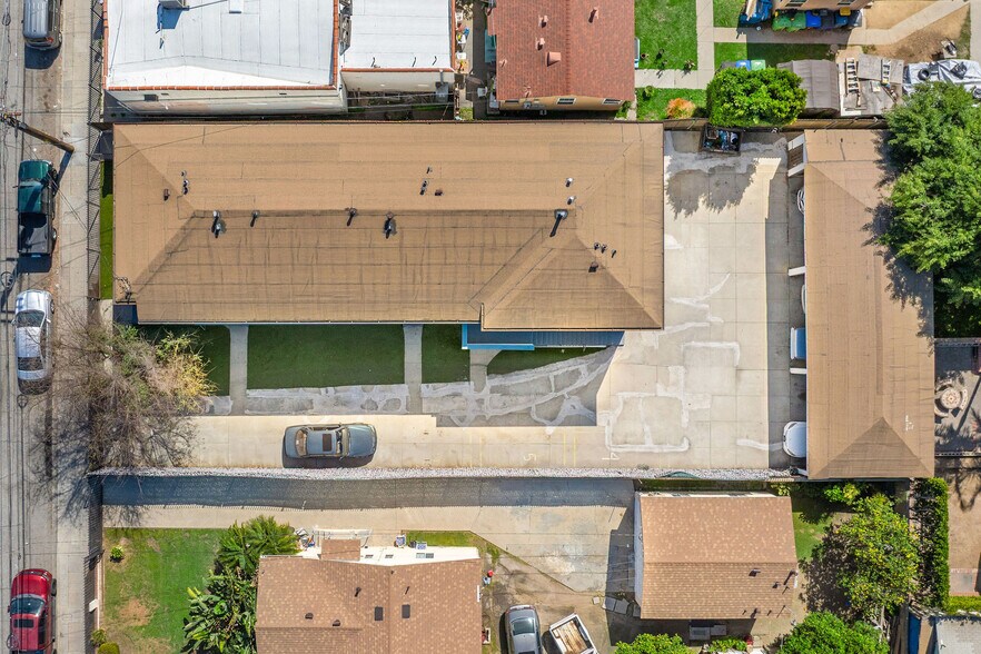 More Photos Of 10329 S Inglewood Ave, Inglewood Apartments For Sale