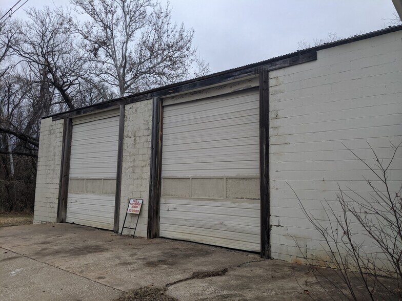 25082 Woodhaven Dr  