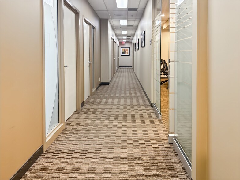 More Photos Of 10 Four Seasons Pl, Toronto Coworking Space