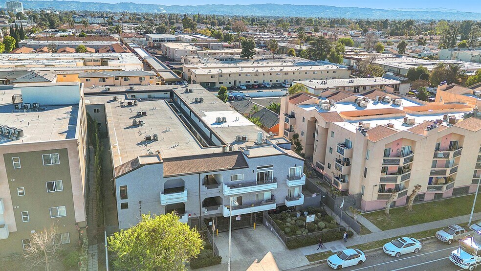 More Photos Of 14668 Nordhoff St, Panorama City Apartments For Sale