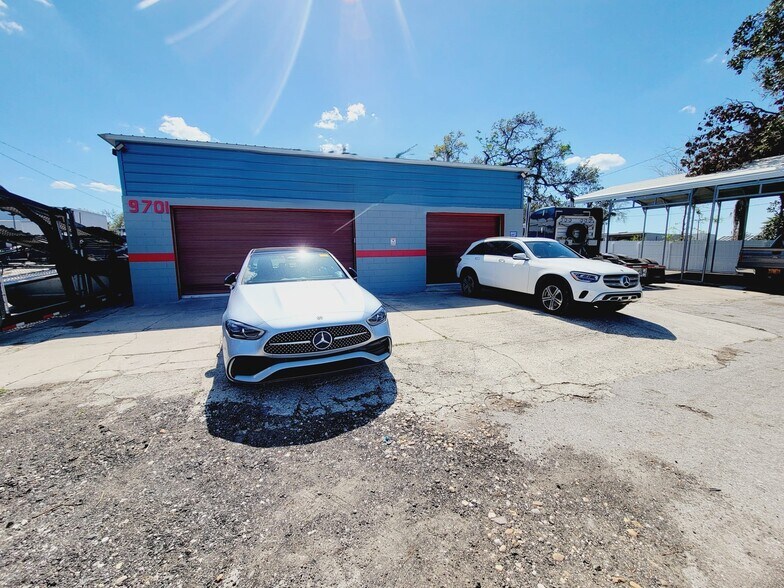Primary Photo Of 9701 E US Highway 92, Tampa Freestanding For Sale