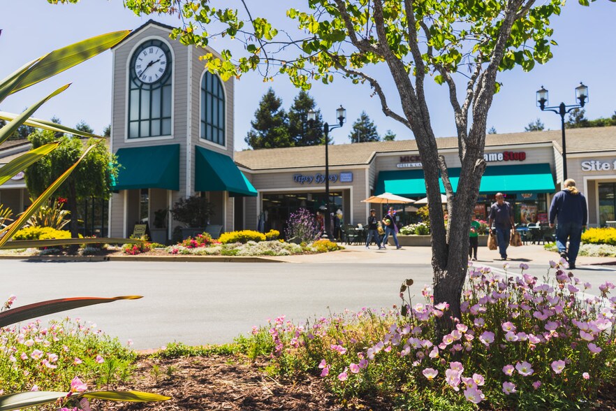 More Photos Of 3555 Clares St, Capitola Unknown For Lease