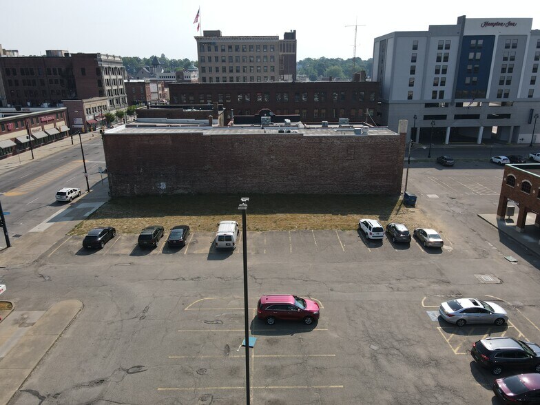 More Photos Of 129 Lincoln Way W, Massillon Land For Lease
