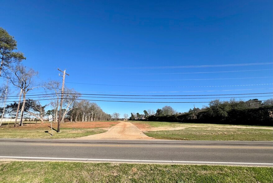 Primary Photo Of 18125 Highway 26 W, Lucedale Land For Sale