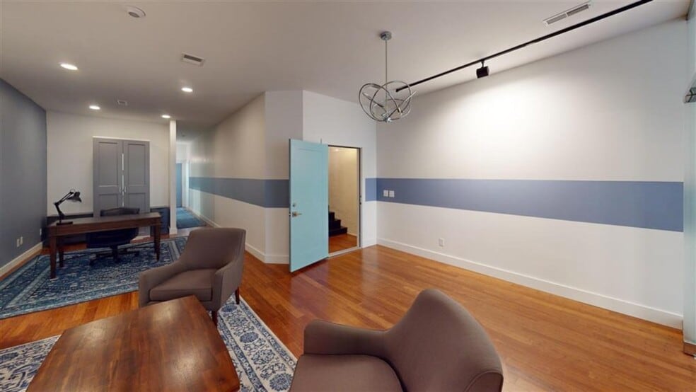 More Photos Of 109 E Main St, Glasgow Storefront Retail Residential For Sale