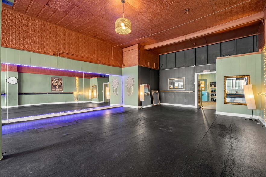 More Photos Of 7-17 School St, Merrimac Apartments For Sale