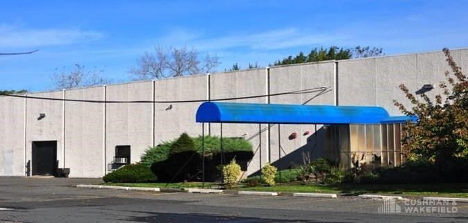 More Photos Of 2600 71st St, North Bergen Warehouse For Lease