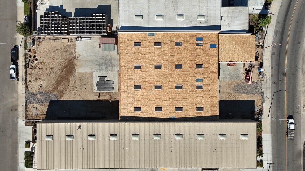 More Photos Of 1140 Glenwood ave, Turlock Showroom For Lease