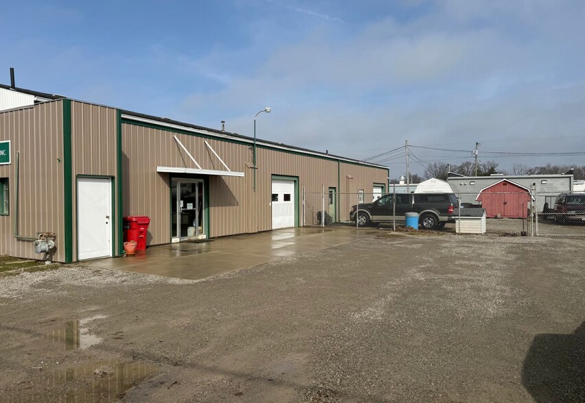 More Photos Of 518 W Foulke Ave, Findlay Light Manufacturing For Sale