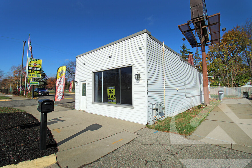 Primary Photo Of 33760 Ford Rd, Westland Freestanding For Lease